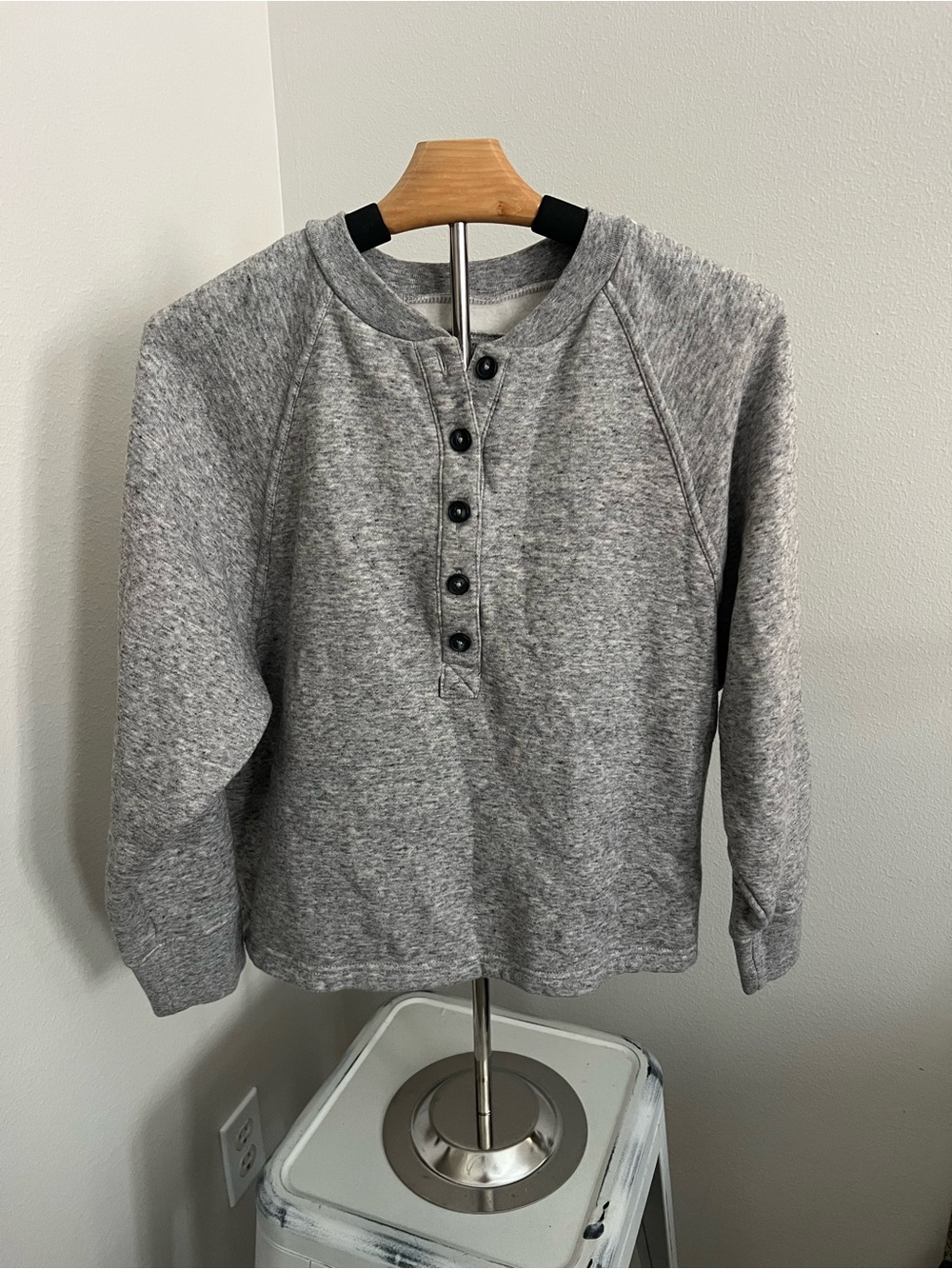 Madewell Make Weekends Long Women’s Gray Henley Sweatshirt - Classic Casual